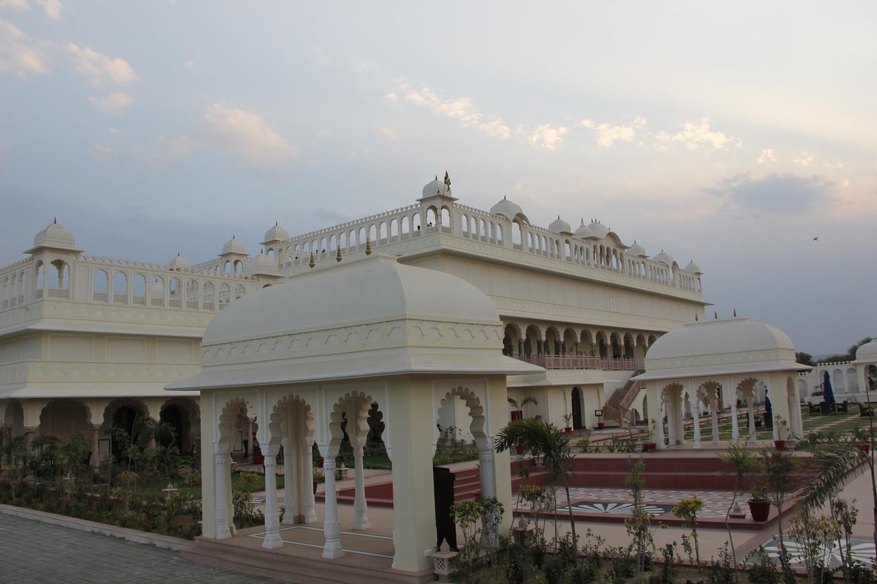 Laxmi Palace Dausa Zewnętrze zdjęcie