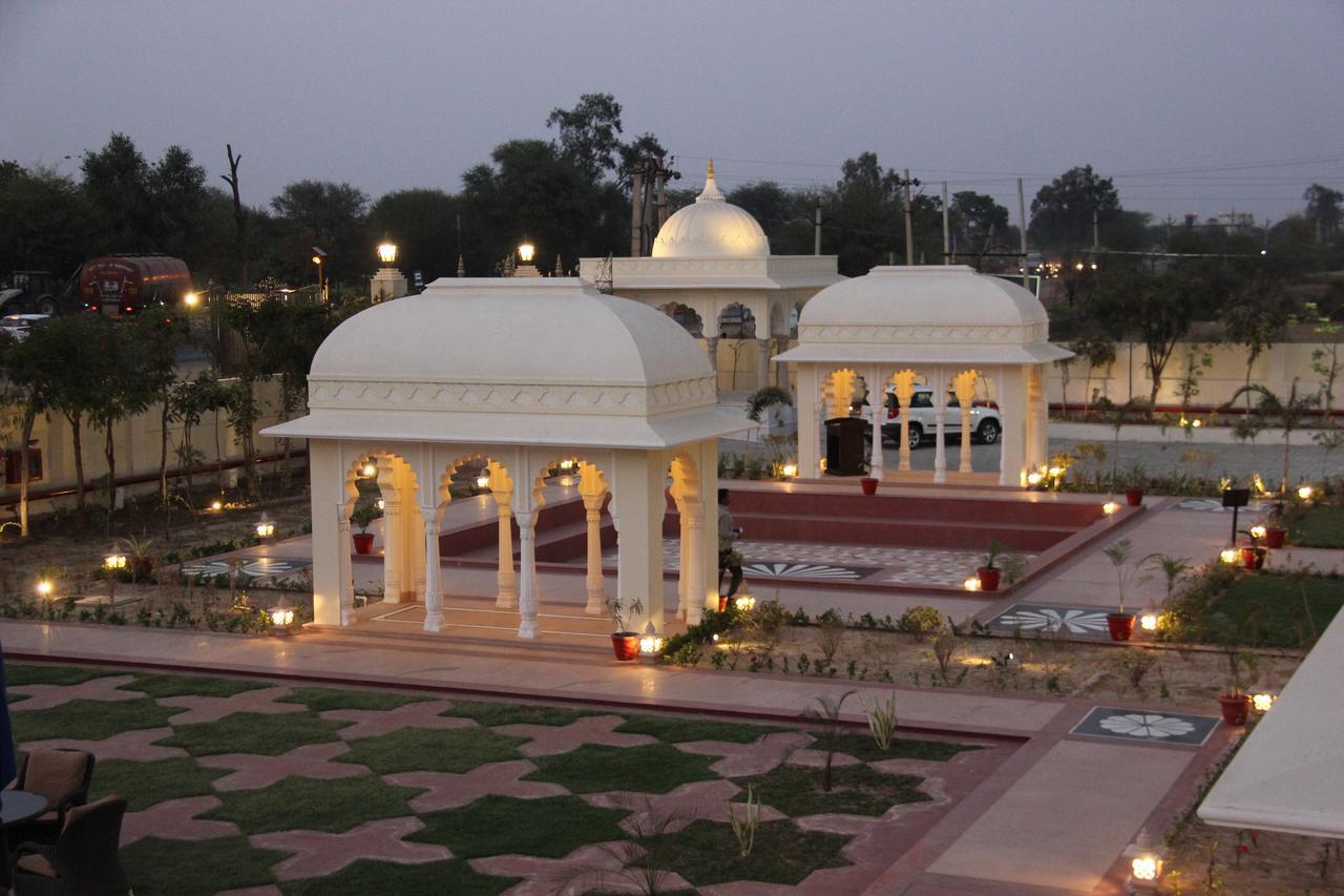 Laxmi Palace Dausa Zewnętrze zdjęcie