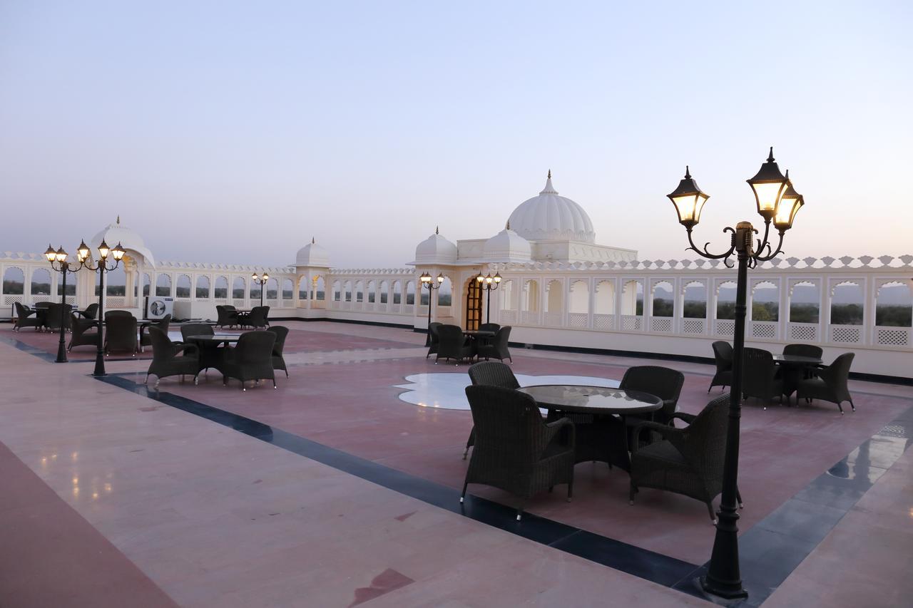 Laxmi Palace Dausa Zewnętrze zdjęcie